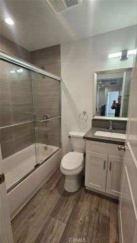 10962 Avalon, Los Angeles, CA 90061
