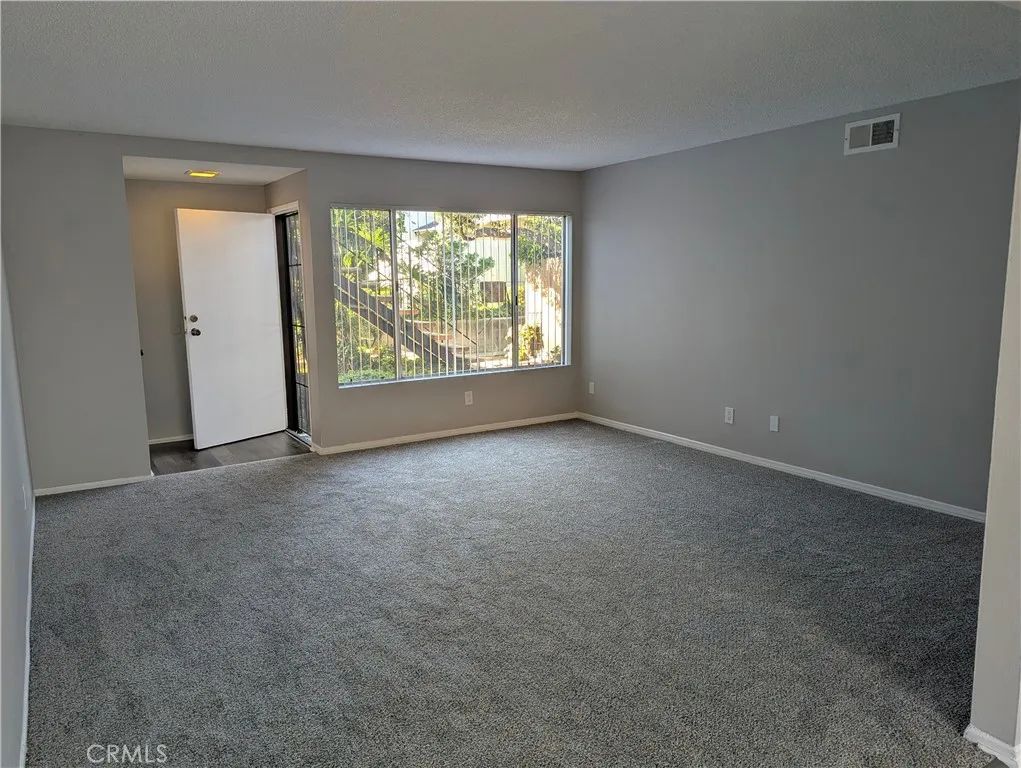 17031 Pinehurst Lane B, Huntington Beach, CA 92647