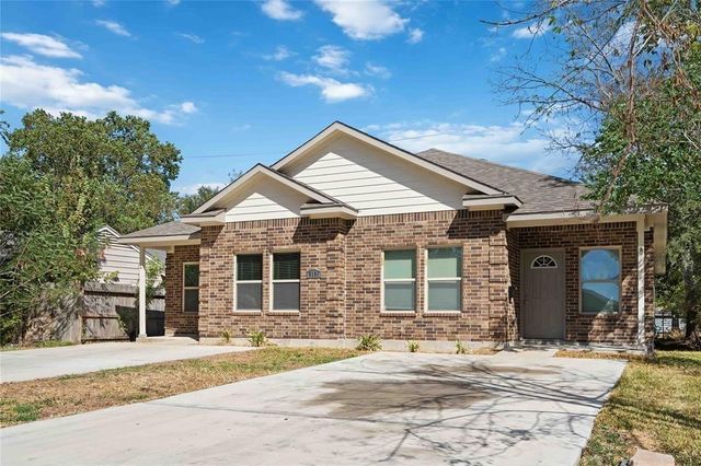 5105 Southwind Street A & B, Houston, TX 77033