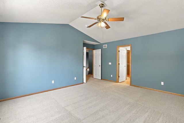 1560 Oakbrooke Terrace, Eagan, MN 55122