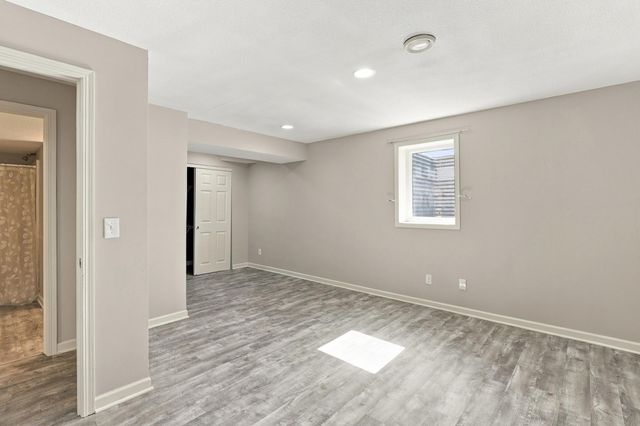 1560 Oakbrooke Terrace, Eagan, MN 55122