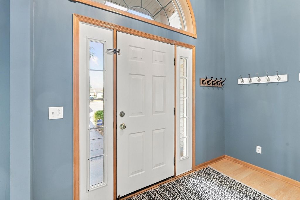 1560 Oakbrooke Terrace, Eagan, MN 55122 — photo 2