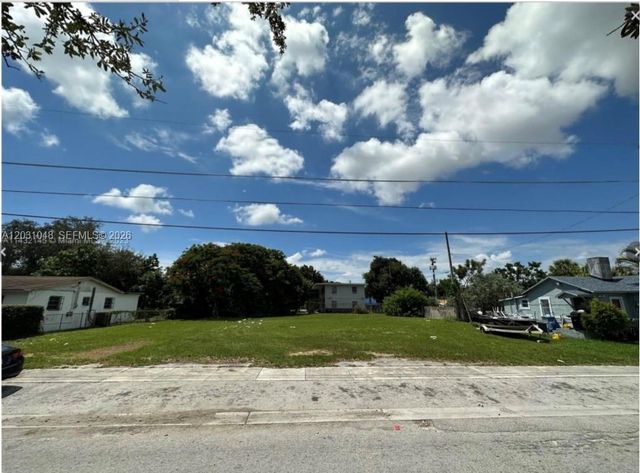 1624 NW 60th Street, Miami, FL 33142