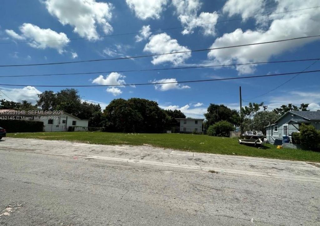 1624 NW 60th Street, Miami, FL 33142