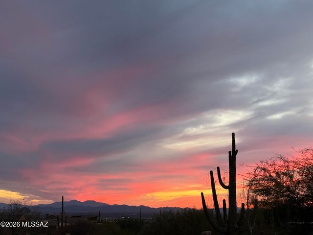 6799 W Cliff Spring Trail, Marana, AZ 85658