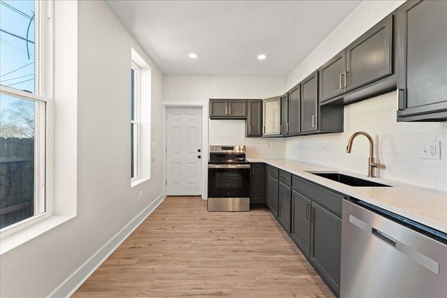 1402 Scott Street, Covington, KY 41011