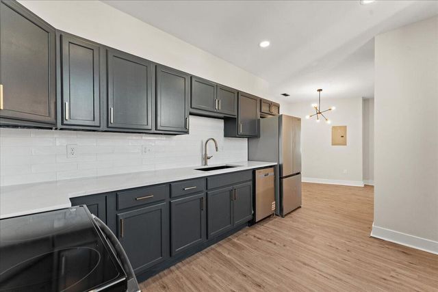 1402 Scott Street, Covington, KY 41011