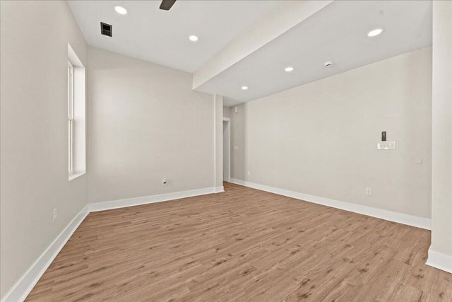 1402 Scott Street, Covington, KY 41011