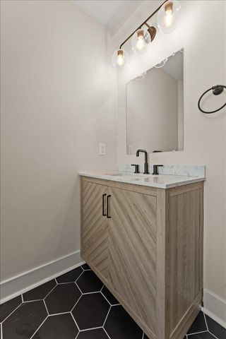 1402 Scott Street, Covington, KY 41011