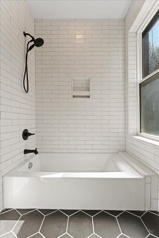 1402 Scott Street, Covington, KY 41011