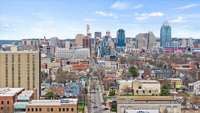 1402 Scott Street, Covington, KY 41011