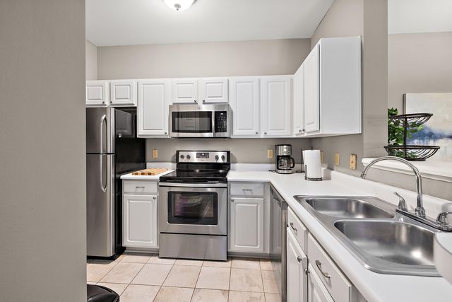 1600 Long Grove Drive 417, Mount Pleasant, SC 29464