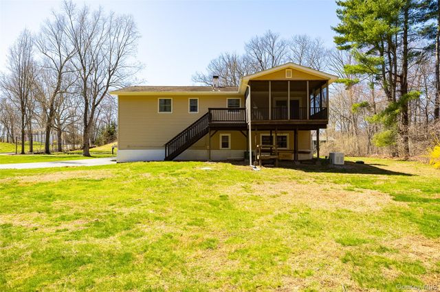 41 Julie Drive, Hopewell Junction, NY 12533