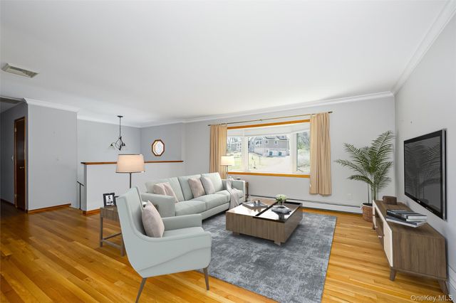 41 Julie Drive, Hopewell Junction, NY 12533