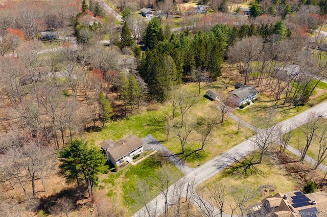 41 Julie Drive, Hopewell Junction, NY 12533