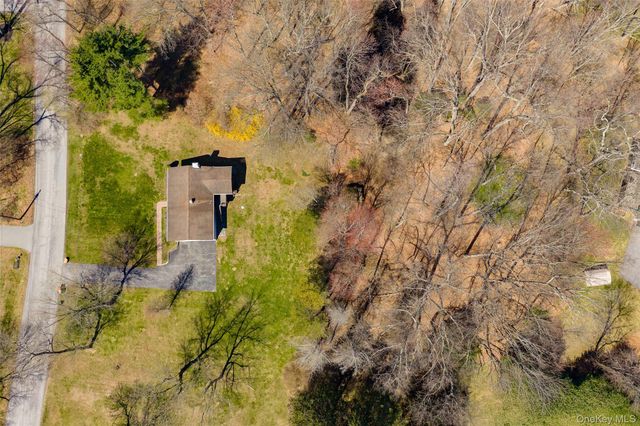 41 Julie Drive, Hopewell Junction, NY 12533