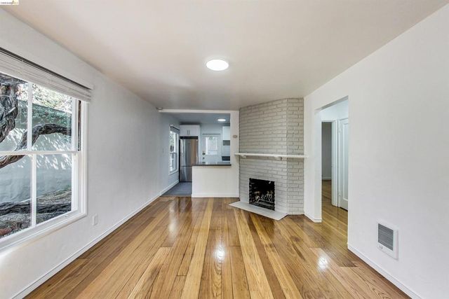 1207 University Ave, Berkeley, CA 94702