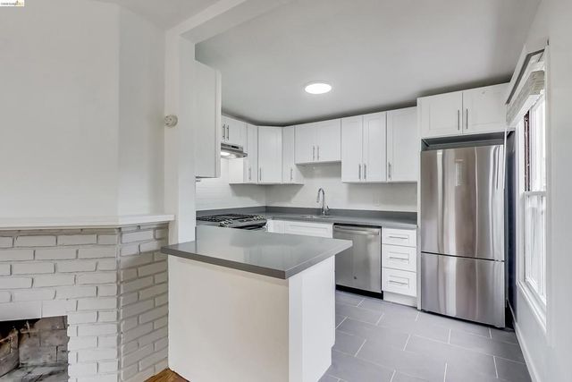 1207 University Ave, Berkeley, CA 94702