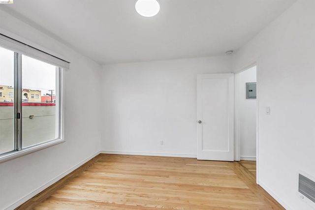 1207 University Ave, Berkeley, CA 94702