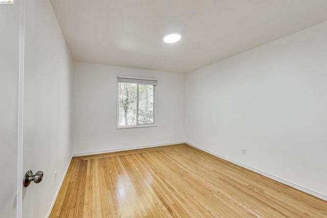 1207 University Ave, Berkeley, CA 94702