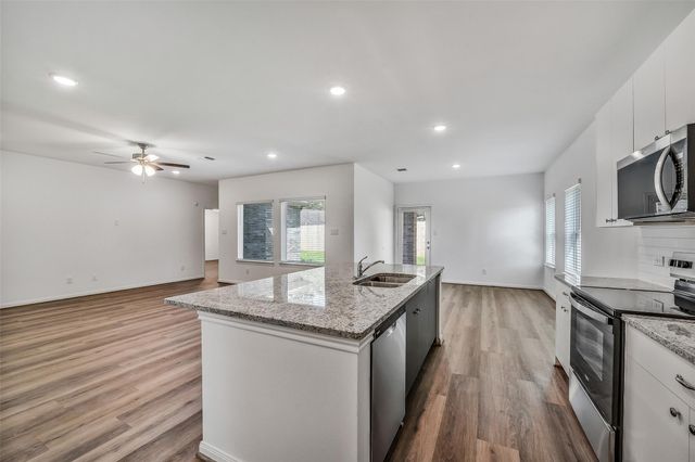 11943 Pondwood Drive, Cypress, TX 77429