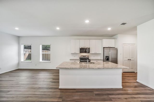 11943 Pondwood Drive, Cypress, TX 77429