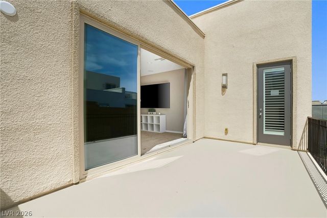 766 Glistening Light Court, Henderson, NV 89052