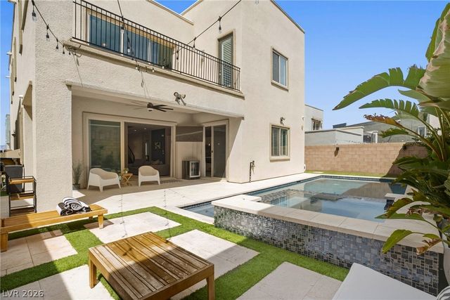 766 Glistening Light Court, Henderson, NV 89052