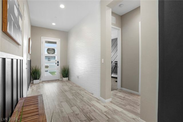 766 Glistening Light Court, Henderson, NV 89052