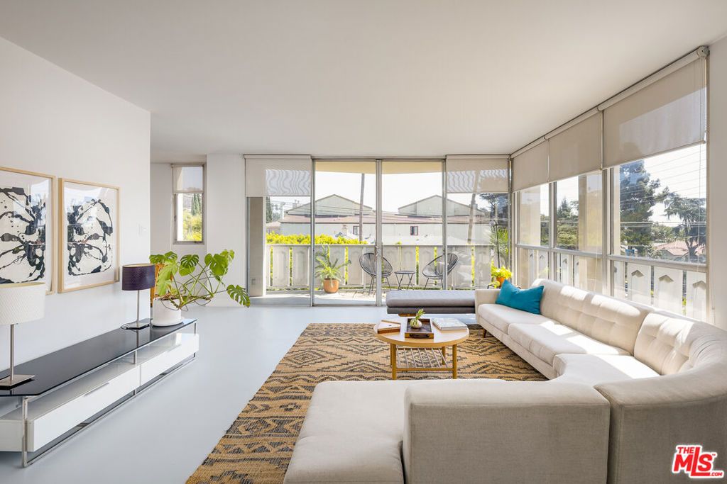 4411 Los Feliz Boulevard 307, Los Angeles, CA 90027 — exterior
