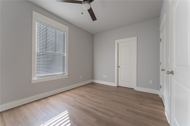 349 E 11th Street, Fayetteville, AR 72701