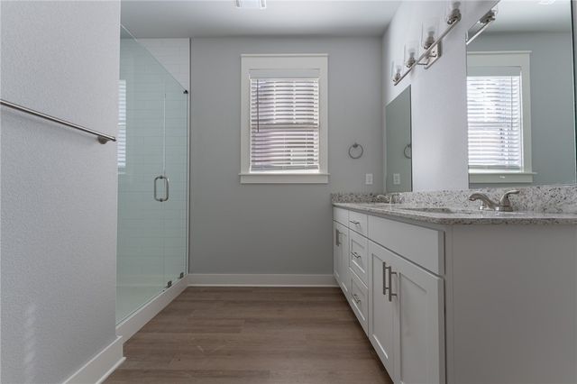 349 E 11th Street, Fayetteville, AR 72701