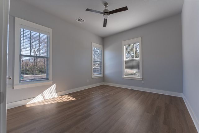 349 E 11th Street, Fayetteville, AR 72701