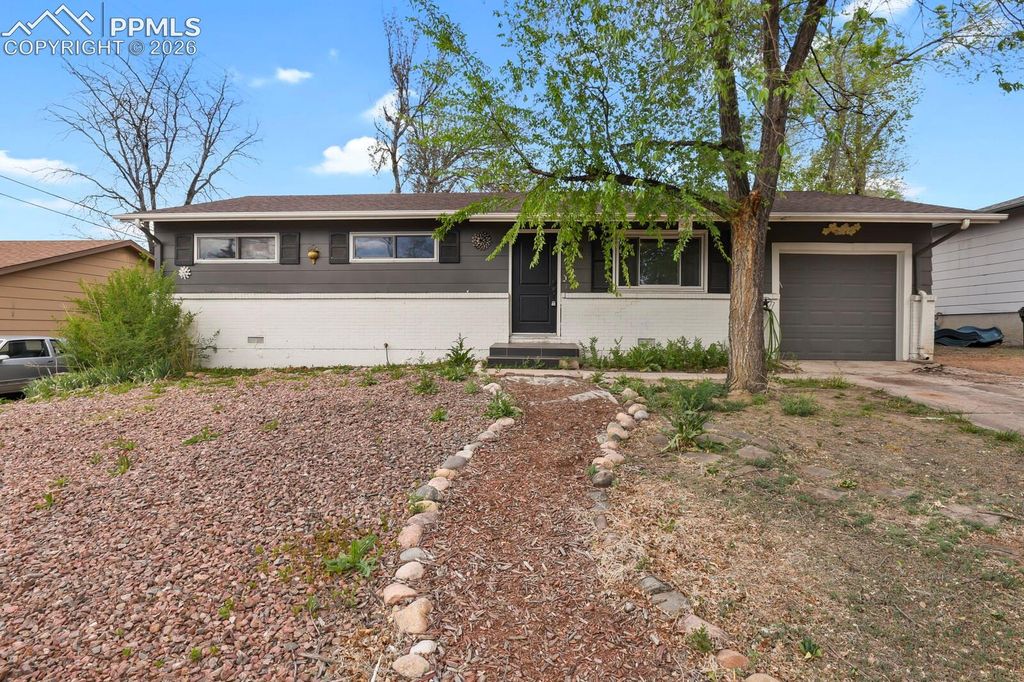 1540 Saratoga Drive, Colorado Springs, CO 80910 — exterior