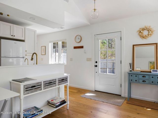 555 Mountain View Avenue, Hurley, NY 12443