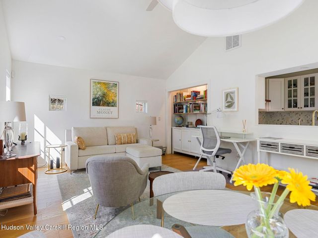 555 Mountain View Avenue, Hurley, NY 12443