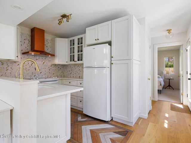 555 Mountain View Avenue, Hurley, NY 12443