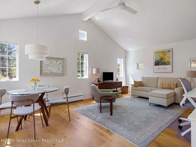 555 Mountain View Avenue, Hurley, NY 12443