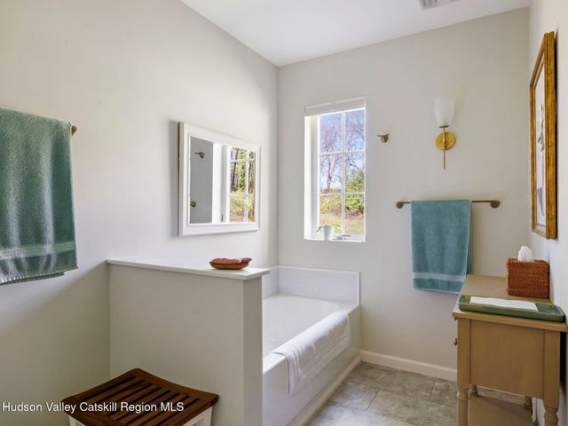 555 Mountain View Avenue, Hurley, NY 12443