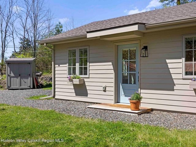 555 Mountain View Avenue, Hurley, NY 12443