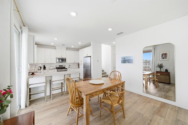 8793 Prelude Way, Elk Grove, CA 95757