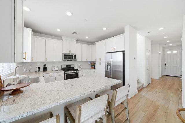 8793 Prelude Way, Elk Grove, CA 95757