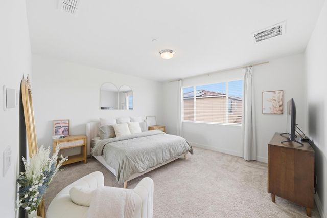 8793 Prelude Way, Elk Grove, CA 95757