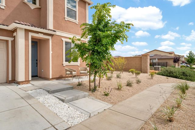 8793 Prelude Way, Elk Grove, CA 95757