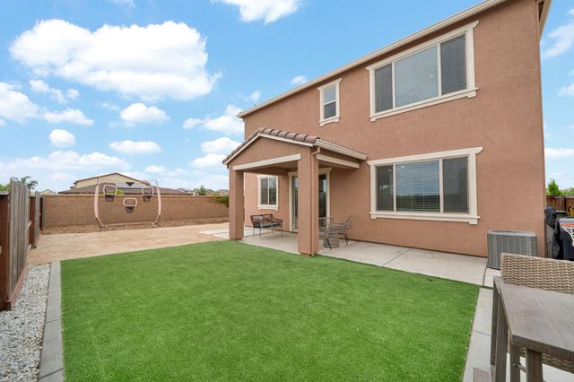 8793 Prelude Way, Elk Grove, CA 95757