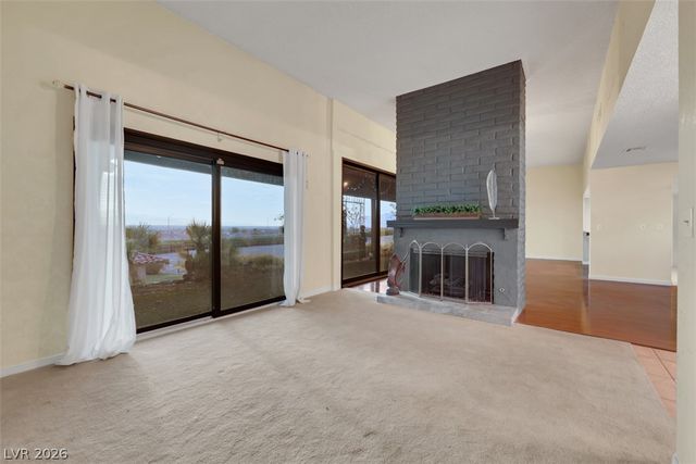 6744 Mountridge Drive, Las Vegas, NV 89110