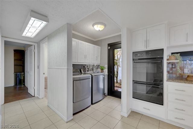 6744 Mountridge Drive, Las Vegas, NV 89110