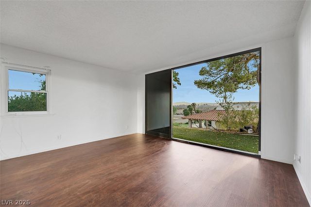 6744 Mountridge Drive, Las Vegas, NV 89110