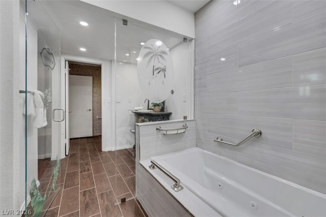 6744 Mountridge Drive, Las Vegas, NV 89110