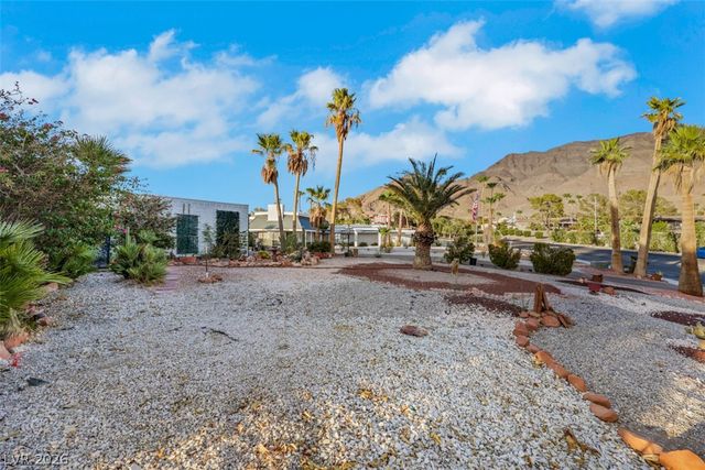 6744 Mountridge Drive, Las Vegas, NV 89110